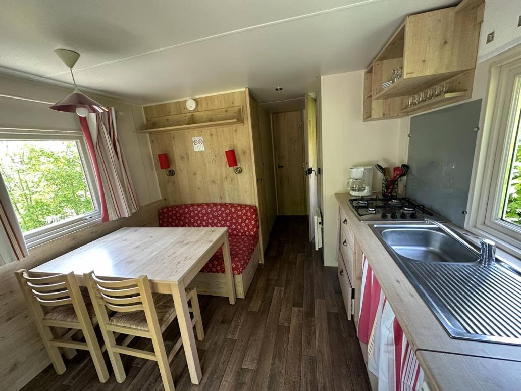 Camping La Sabliere Saint-Jans-Cappel Екстериор снимка